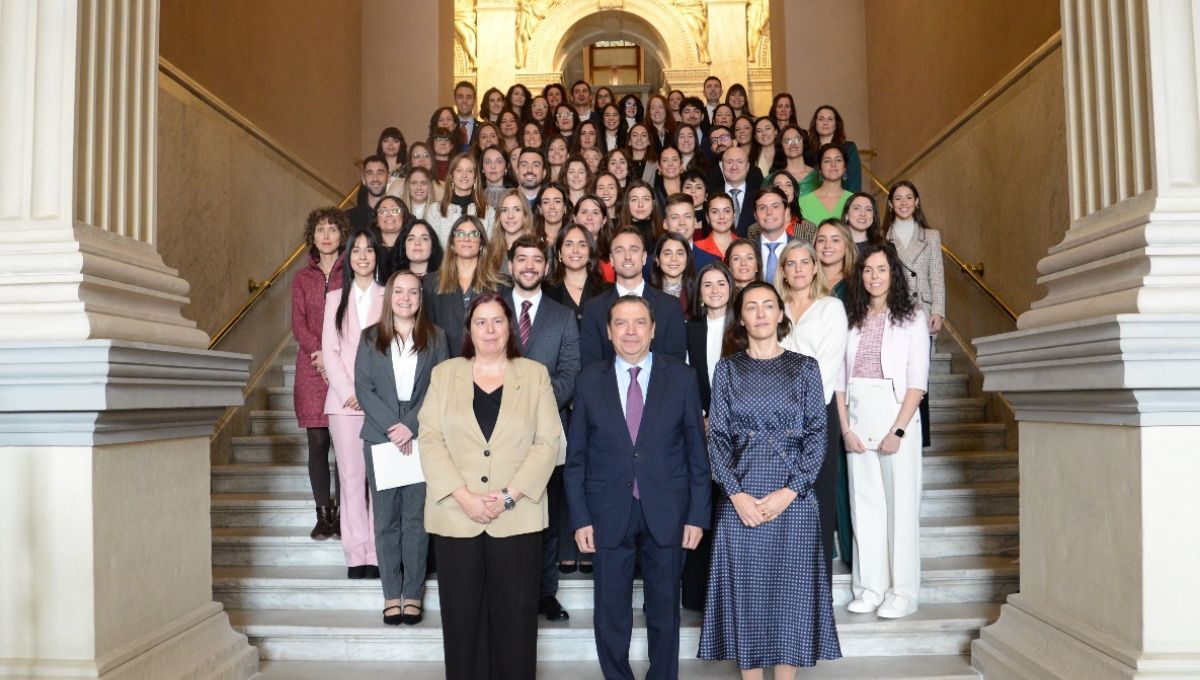 Luis Planas destaca la labor fundamental del Cuerpo Nacional Veterinario en toda la cadena alimentaria (Fuente Ministerio de Agricultura, Pesca y Alimentación)