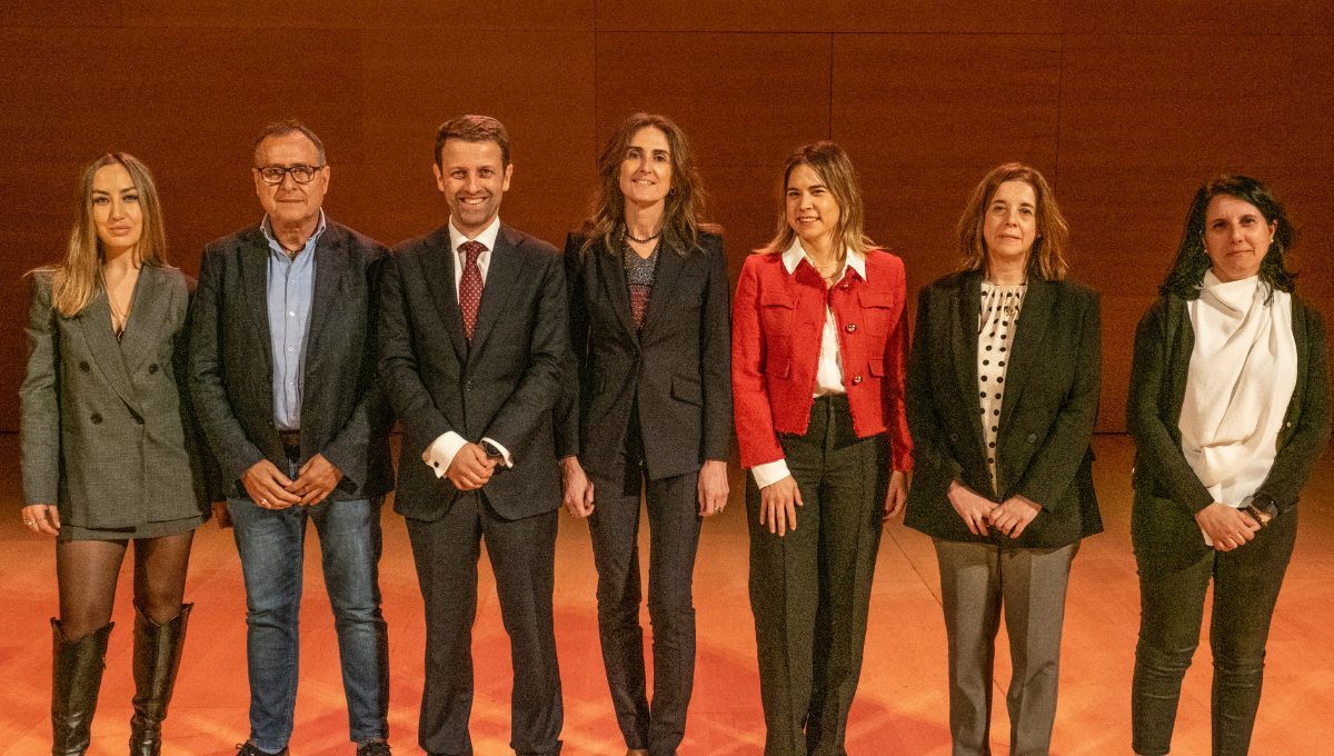 La nueva junta directiva de SECIB cuenta con Agurne Uribarri como nueva presidenta de la  Sociedad Española de Cirugía Bucal (Fuente: SECIB)