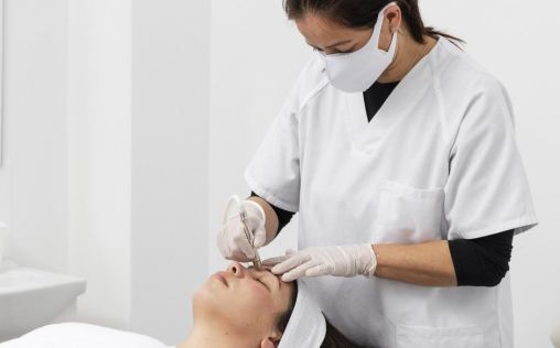 Tres de los procedimientos estéticos faciales menos invasivos para rejuvenecer la expresión