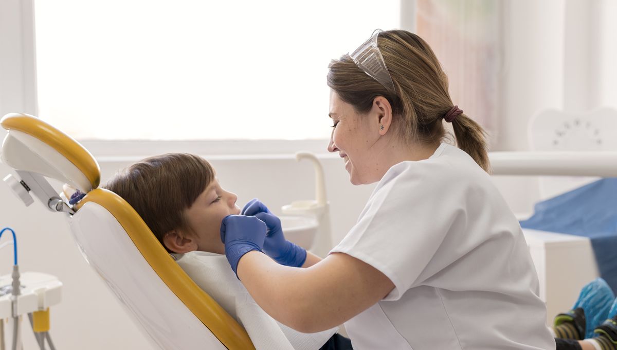 Las visitas al odontopediatra, determinantes en la salud bucodental (Foto. Freepik)