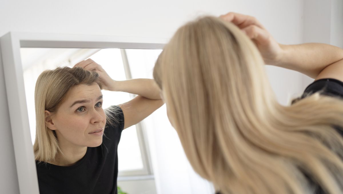 La caída estacional o el estrés pueden desencadenar la aparición de baby hairs (Foto. Freepik)