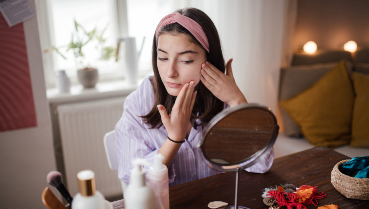 Establecer una correcta rutina de cuidado facial es esencial para la salud de la piel (Foto. Canva)