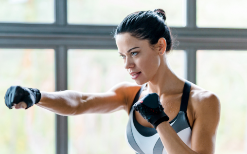 El fitboxing, la nueva arma contra el estrés: combate la ansiedad y mejora tu salud mental