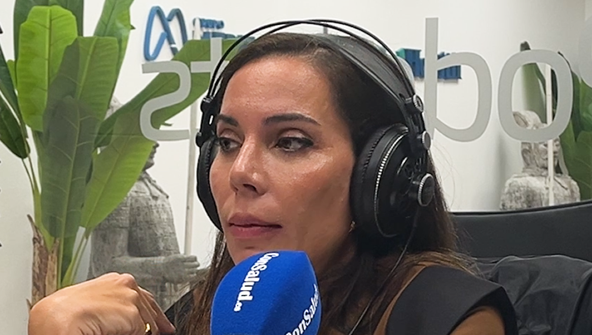 Carmen Peñas, directora de Medicina Estética en Clínica Peñas, visita ‘La Huella de la Piel’ para explicar las diferencias entre cirugía plástica y medicina estética (Foto. La Huella de la Piel)