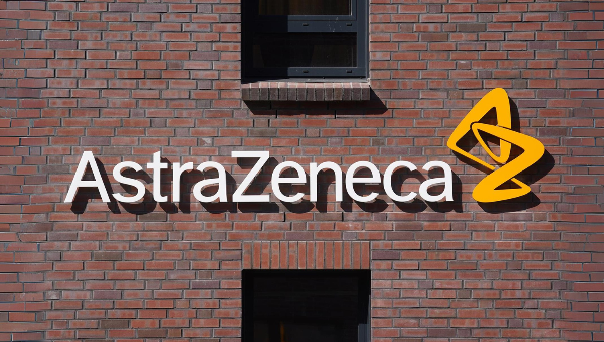  Logo de Astrazeneca en unas oficinas en Hamburgo (Foto. Europa Press)