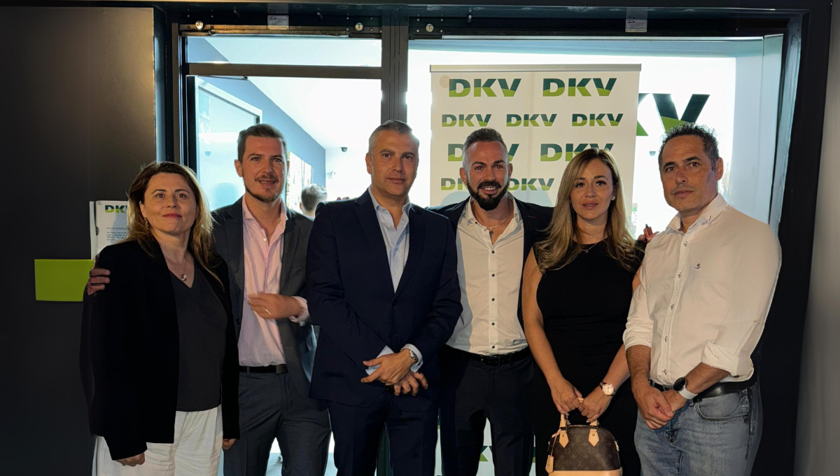 Inauguración la nueva oficina de DKV comercial en Griñón, Madrid (Foto: DKV)