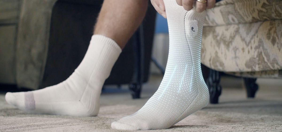 lapso Sin valor imagina Unos calcetines para controlar la neuropatía diabética