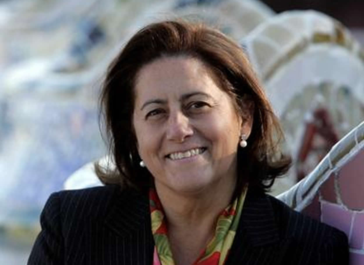 La doctora María Buti