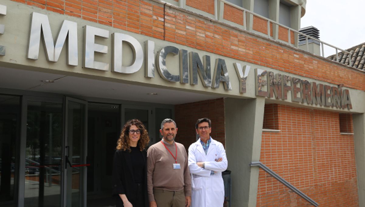 De izquierda a derecha, Cristina Beltrán, Eloy Girela y Manuel Romero, autores del trabajo (Foto: Universidad de Córdoba)