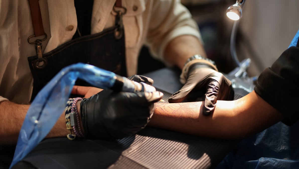 Tatuaje (Foto: Canva) 