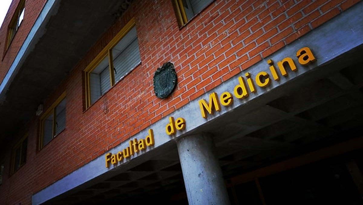 Facultad de Medicina de la Universidad de Alcalá de Henares, una de las que más carreras del sector sanitario oferta (FOTO: UAH)