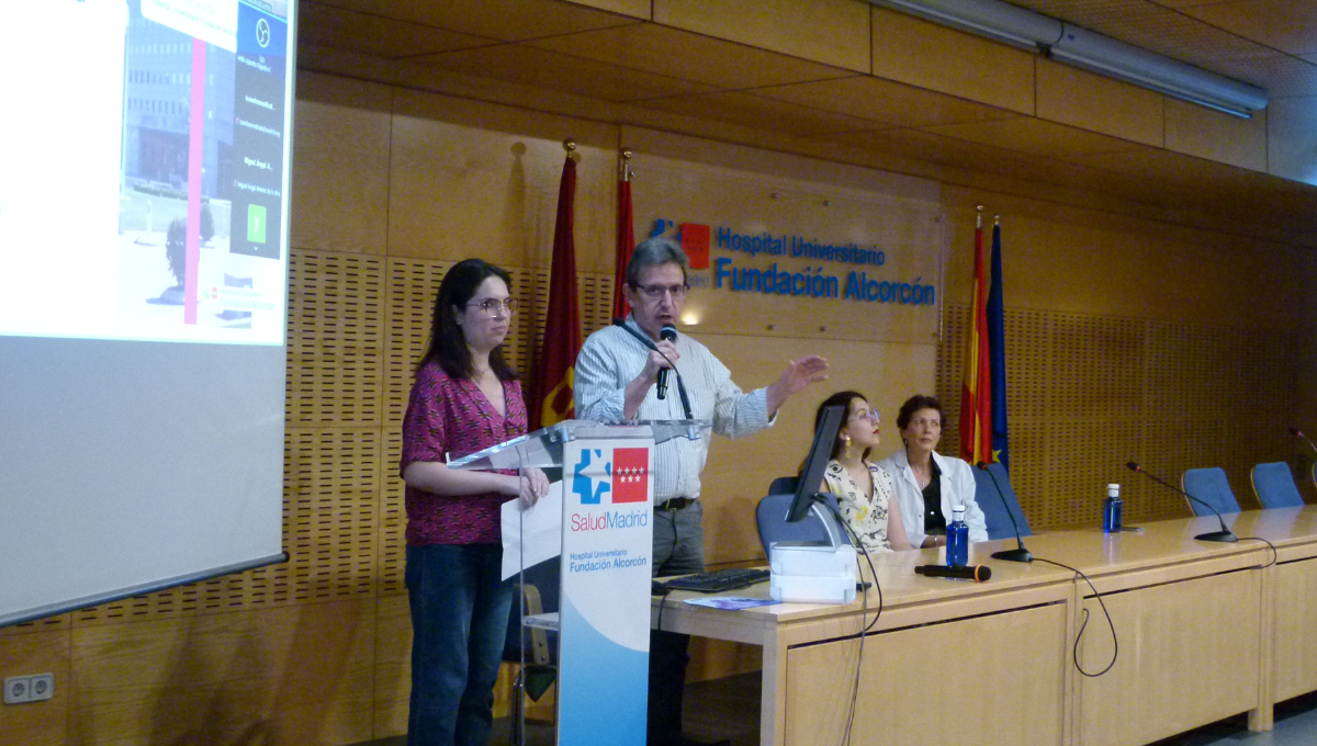 Intervención Dr Bermejo, Dra Quiñones y pacientes (Foto: Comunidad de Madrid)