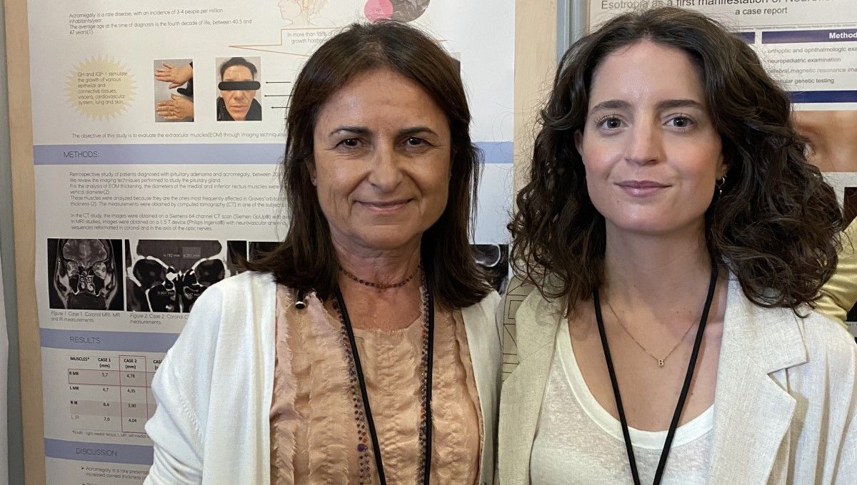 Las doctoras Inés Pérez Flores y y la doctora Beatriz Fernández Marta (Foto. Hospital Ribera Povisa)