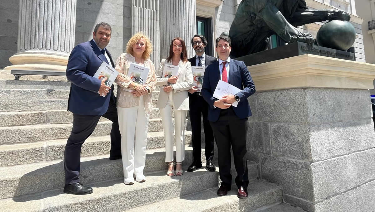 Santiago Alfonso, Montserrat Ginés, Dra Anna López Ferrer, Pablo Ouro,  y Dr. Pablo de la Cueva