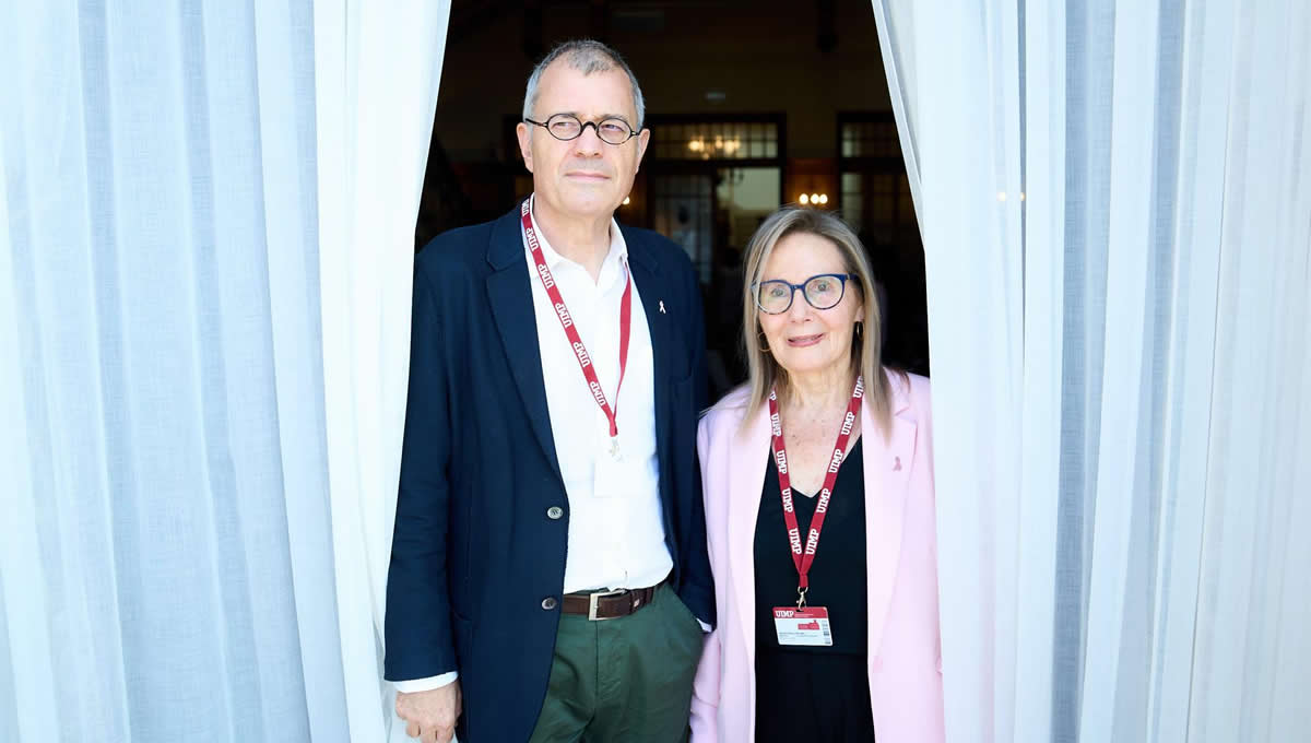 La presidenta de la Federación Española de Cáncer de Mama (FECMA), Antonia Gimón; y el coordinador científico de la estrategia en cáncer del Sistema Nacional de Salud, Josep Borrás (Europa Press)