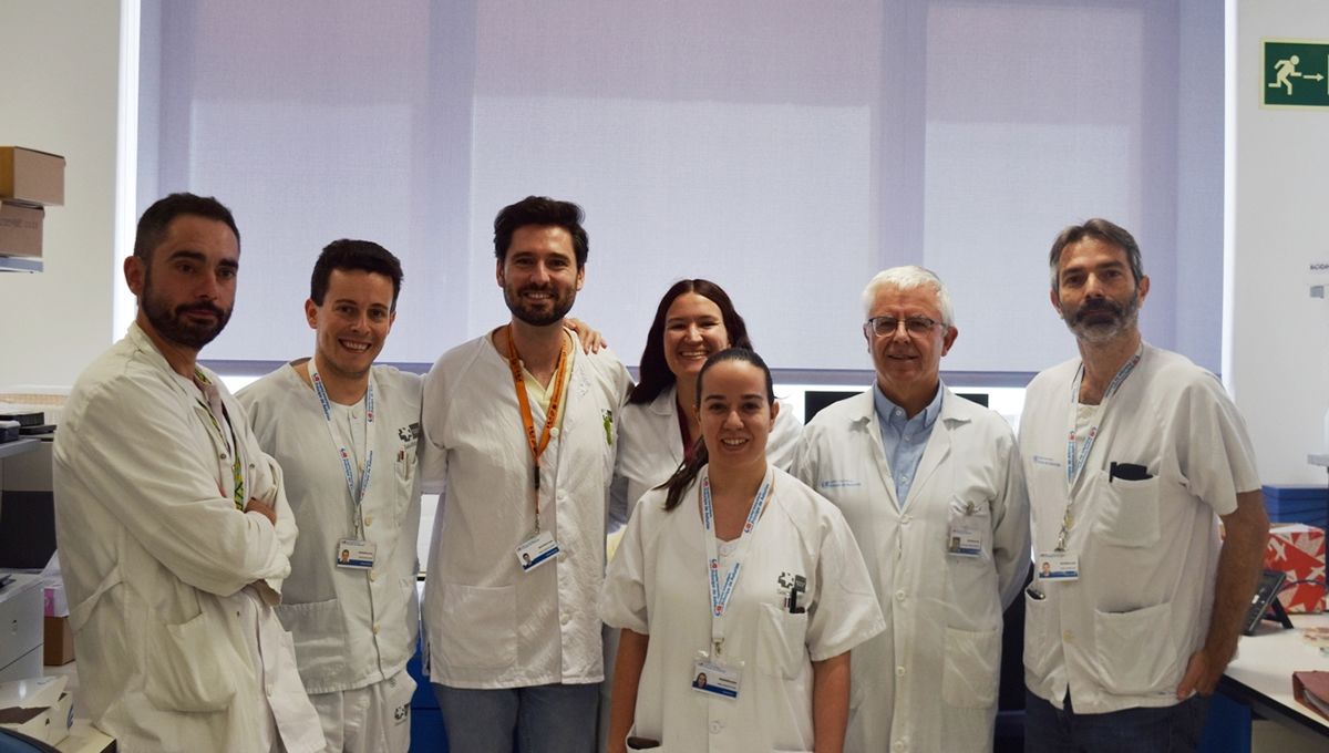 Profesionales del Servicio de Microbiologia del HUPA (Foto: Hospital Universitario Príncipe de Asturias)