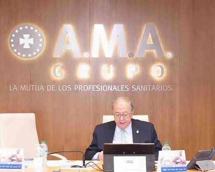 El Dr. Diego Murillo, presidente del patronato de la Fundación A.M.A en la aprobación de las cuentas anuales de 2023 (Foto. A.M.A)