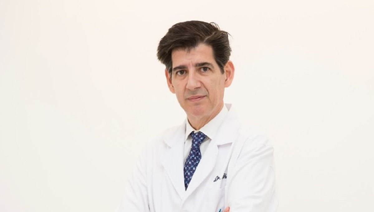 Dr. Francisco Piñal es quien ha operado al portero Unai Simón (Foto: Hospital Universitario La Luz)