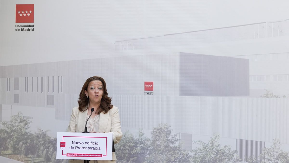 Fátima Matute presenta el proyecto de la nueva Unidad de Protonterapia del Hospital de Fuenlabrada (Foto. Comunidad de Madrid)