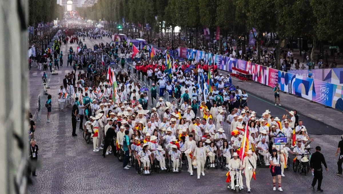 Desfile español en la inauguración de los Juegos Paralímpicos de París. (Foto: Comité Paralímpico Español)