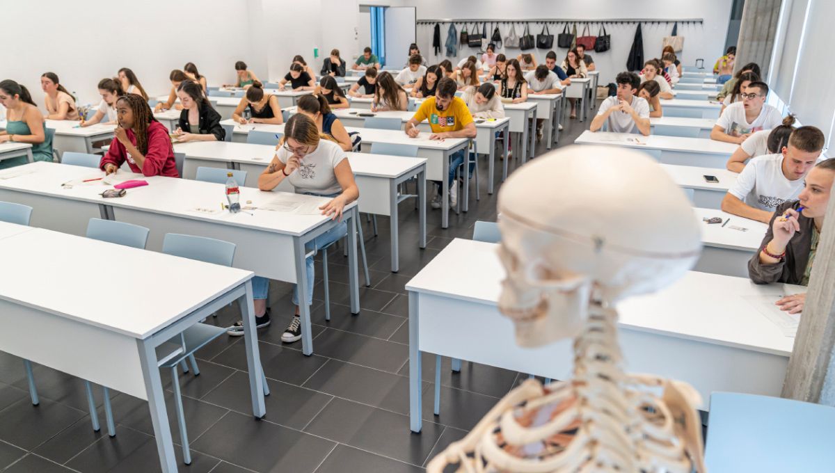 Alumnos de Enfermería en un aula de la Facultad de Ciencias de la Salud (Fuente Universidad de La Rioja)