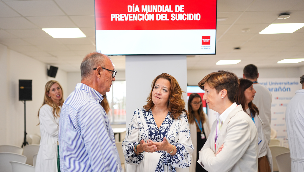 La consejera de Sanidad de la Comunidad de Madrid, Fátima Matute, durante su visita al Instituto de Psiquiatría del Hospital General Universitario Gregorio Marañón. (CAM)