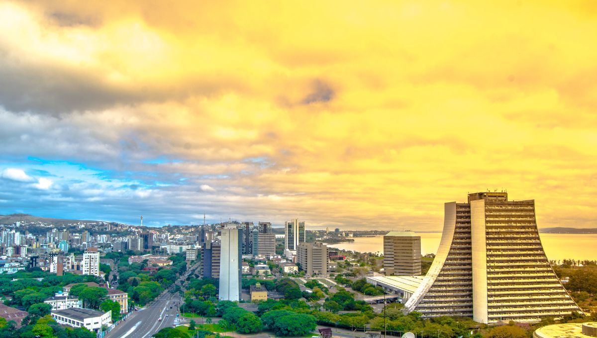 Ciudad de Porto Alegre en Brasil , lugar de realizacion del estudio sobre cómo influyen las zonas verdes de una ciudad en la salud mental de las personas (Fuente Canva)