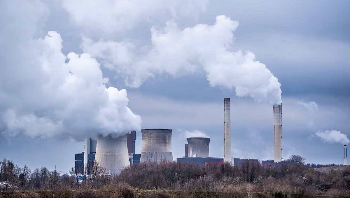 Contaminación contra la que lucha el nuevo Plan Nacional de Energía y Clima de España. (Foto: Freepik)