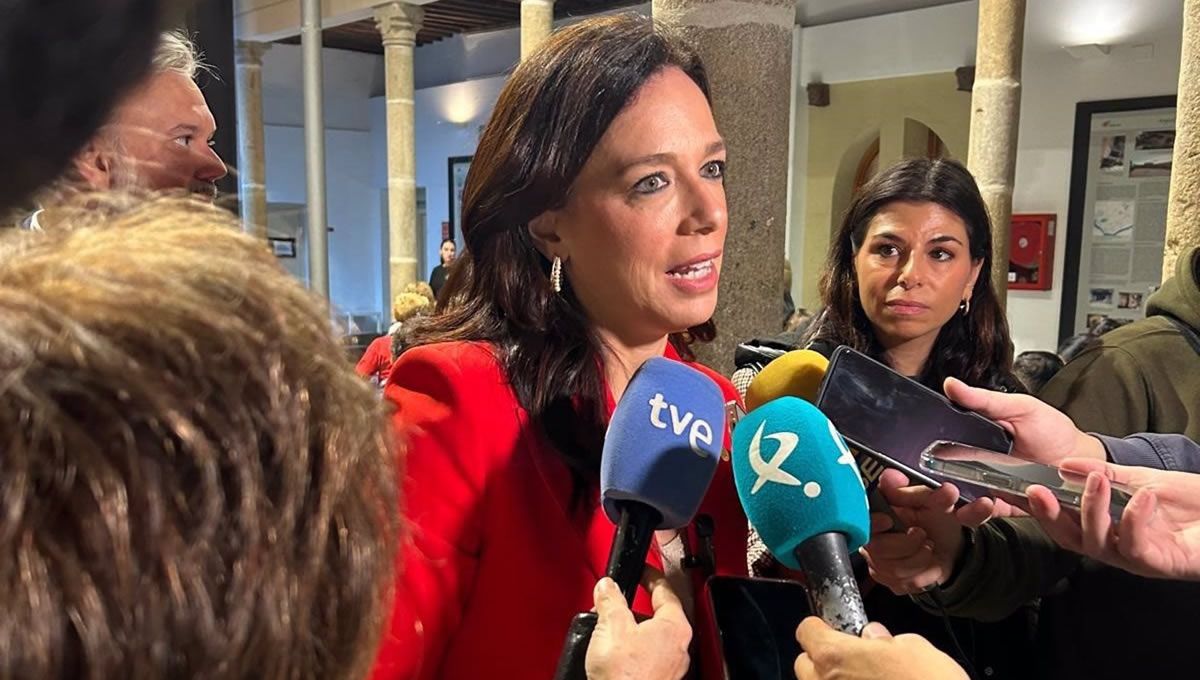 Sara García, consejera de Salud de Extremadura, en declaraciones a medios. (Foto: Junta de Extremadura)