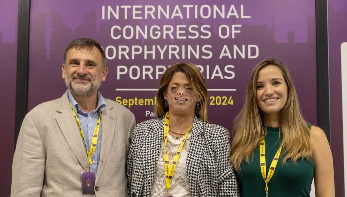 El Dr. Antonio Fontanellas y la Dra. Isabel Solares con la presidenta de la Asociación Española de Porfiria, Fide Mirón. (Foto cedida por la AEP)