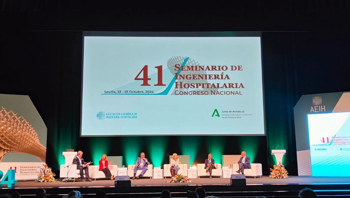 Mesa de consejerías del 41 Seminario de Ingeniería Hospitalaria (Foto. ConSalud)