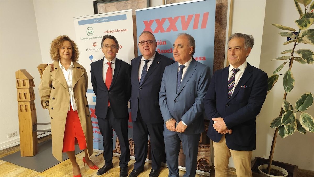 El consejero de Sanidad de Castilla y León, Alejandro Vázquez, inaugura la XXXVII Reunión de la Asociación Castellana y Leonesa de Psiquiatría