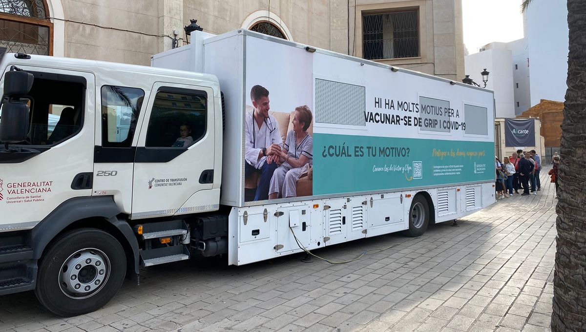 Unidad móvil de vacunación en Alicante (Foto: Generalitat Valenciana)