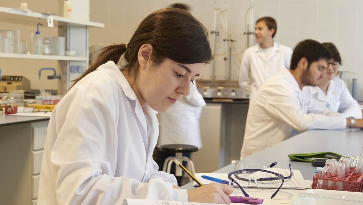 Alumnos de farmacia (FOTO: Universidad de Santiago de Compostela)