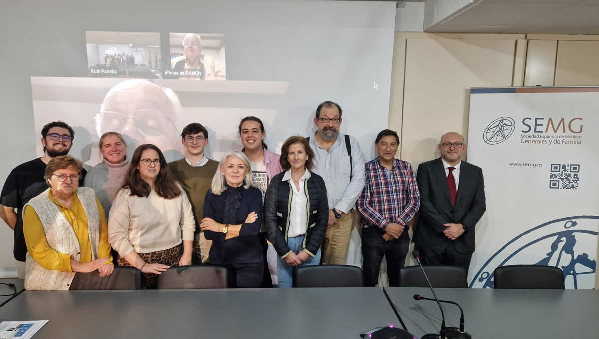 Los miembros del Foro de Atención Primaria, durante su última reunión (FOTO: CESM)