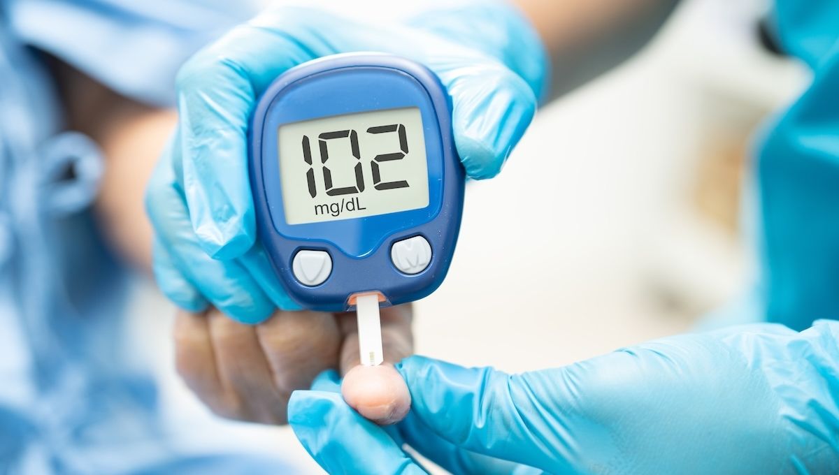 Sistema de medición de la glucosa en sangre utilizado por los pacientes con diabetes (Foto. Hospital Universitario La Luz)