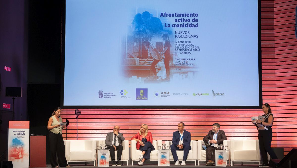 La consejera de Sanidad del Gobierno de Canarias inauguró este jueves el IV Congreso Internacional del Colegio Oficial de Fisioterapeutas de Canarias (Foto. Gobierno de Canarias)