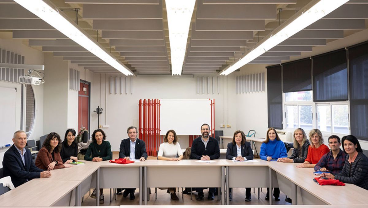 Reunión del Consejo Asesor de la Facultad de Ciencias de la Salud de la UPNA (Fuente: Colegio de Médicos de Navarra)