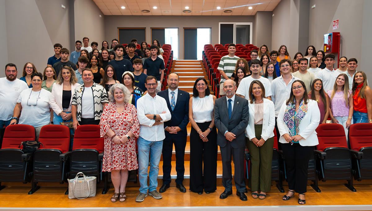 Primeros estudiantes de Medicina de la historia de la Universidad de Huelva (FOTO: UHU)