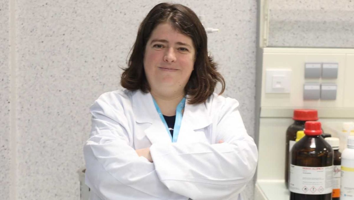 La profesora de la Universidad CEU Cardenal Herrera Nuria Quiles Puchalt, investigadora del estudio sobre virus que infectan bacterias resistentes (Foto. Universidad CEU)