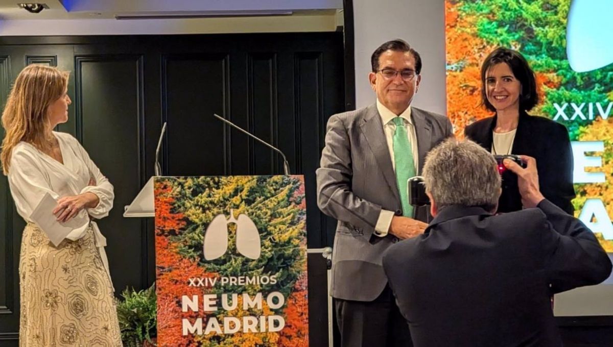 Luis Puente,  jefe de Neumología del Hospital público Gregorio Marañón, en los XXIV Premios Neumomadrid (Foto. Comunidad de Madrid)