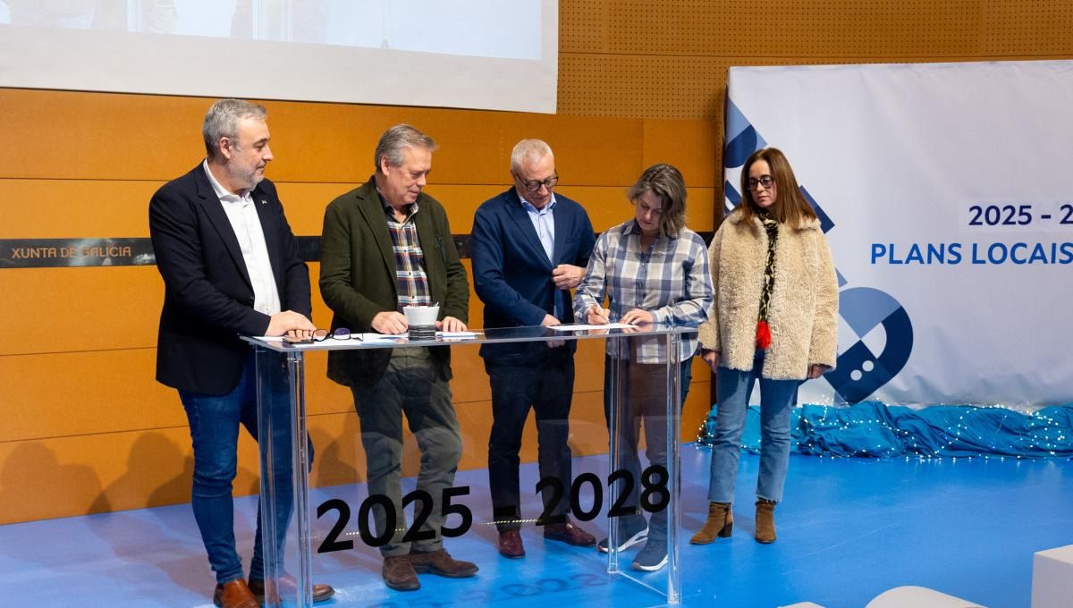 Firma de 24 nuevos Planes Locales de Salud por la Xunta de Galicia (Foto. Xunta de Galicia)