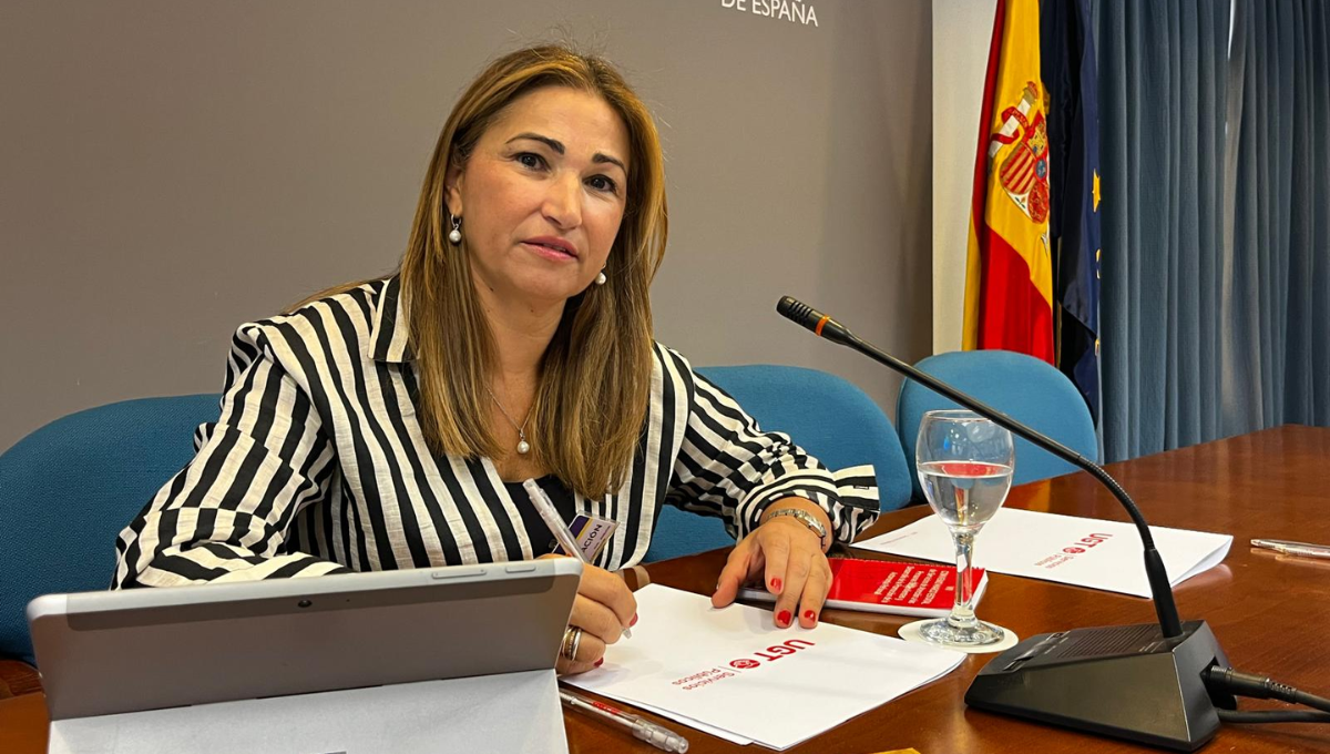 La secretaria de Sanidad,  Servicios Sociosanitarios y Dependencia de UGT, Ana Francés, atiende a ConSalud.es. (UGT)