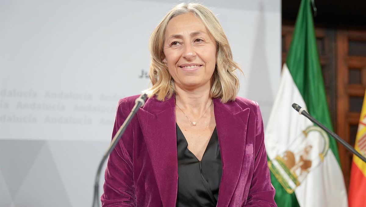 La consejera de Salud y Consumo de Andalucía, Rocío Hernández, durante la rueda de prensa. (Foto: María José López - Europa Press)