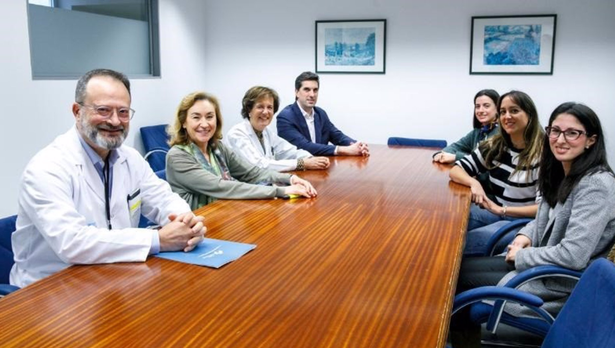 La consejera de Salud y Políticas Sociales, María Martín, se reúne con las nuevas farmacéuticas que se incorporan al SERIS (Foto: Gobierno de La Rioja)