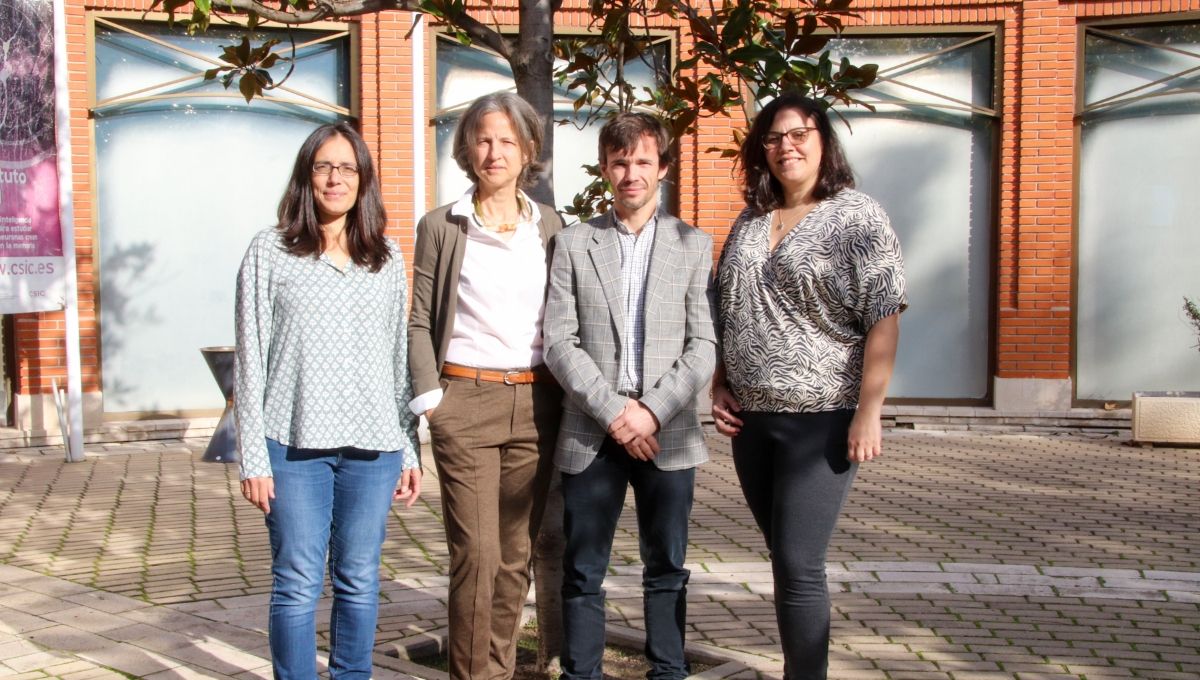 Elena Cid y Liset Menéndez de la Prida (Instituto Cajal CSIC), Manuel Valiente y Mariam Al-Masmudi (CNIO) / Pilar Quijada. CSIC