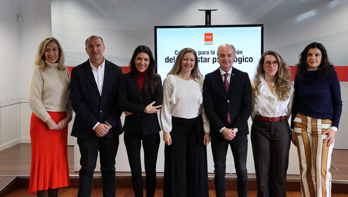 La Comunidad de Madrid firma un convenio con el Colegio Oficial de la Psicología para potenciar los programas de atención social en salud mental (Foto: CAM)