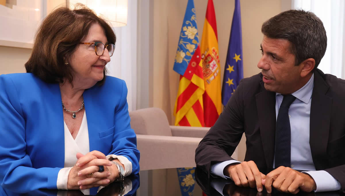 El 'president' de la Generalitat, Carlos Mazón, y la rectora de la Universidad de Alicante (UA), Amparo Navarro, han mantenido una reunión para abordar la situación de los estudios de Medicina (FOTO: Generalitat Valenciana)